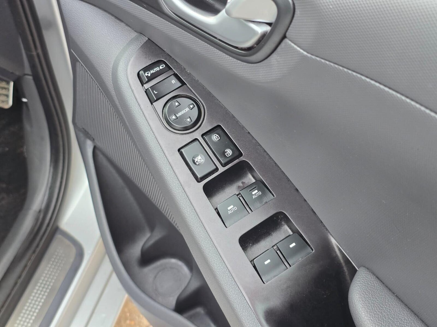 Used Hyundai IONIQ 2017 for sale - 76641715: Photo 24