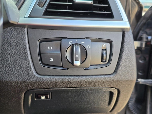 Used BMW 3 Series 2018 for sale - 75529302: Photo 27