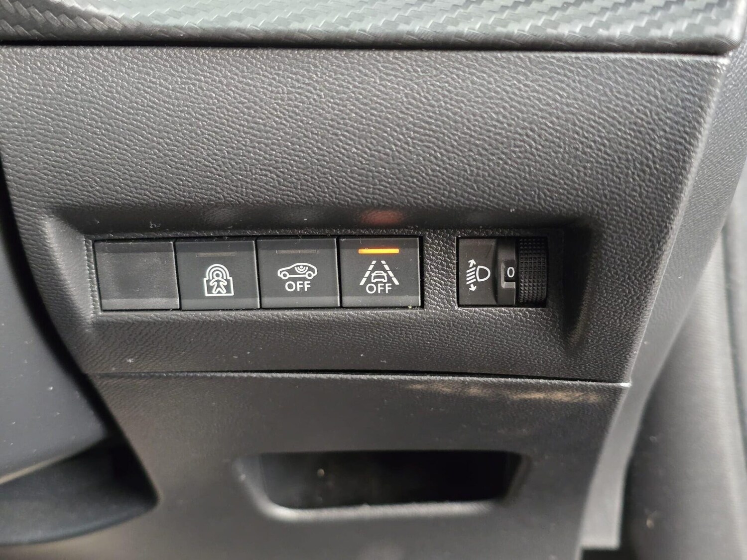 Used Peugeot 2008 2020 for sale - 78122872: Photo 35