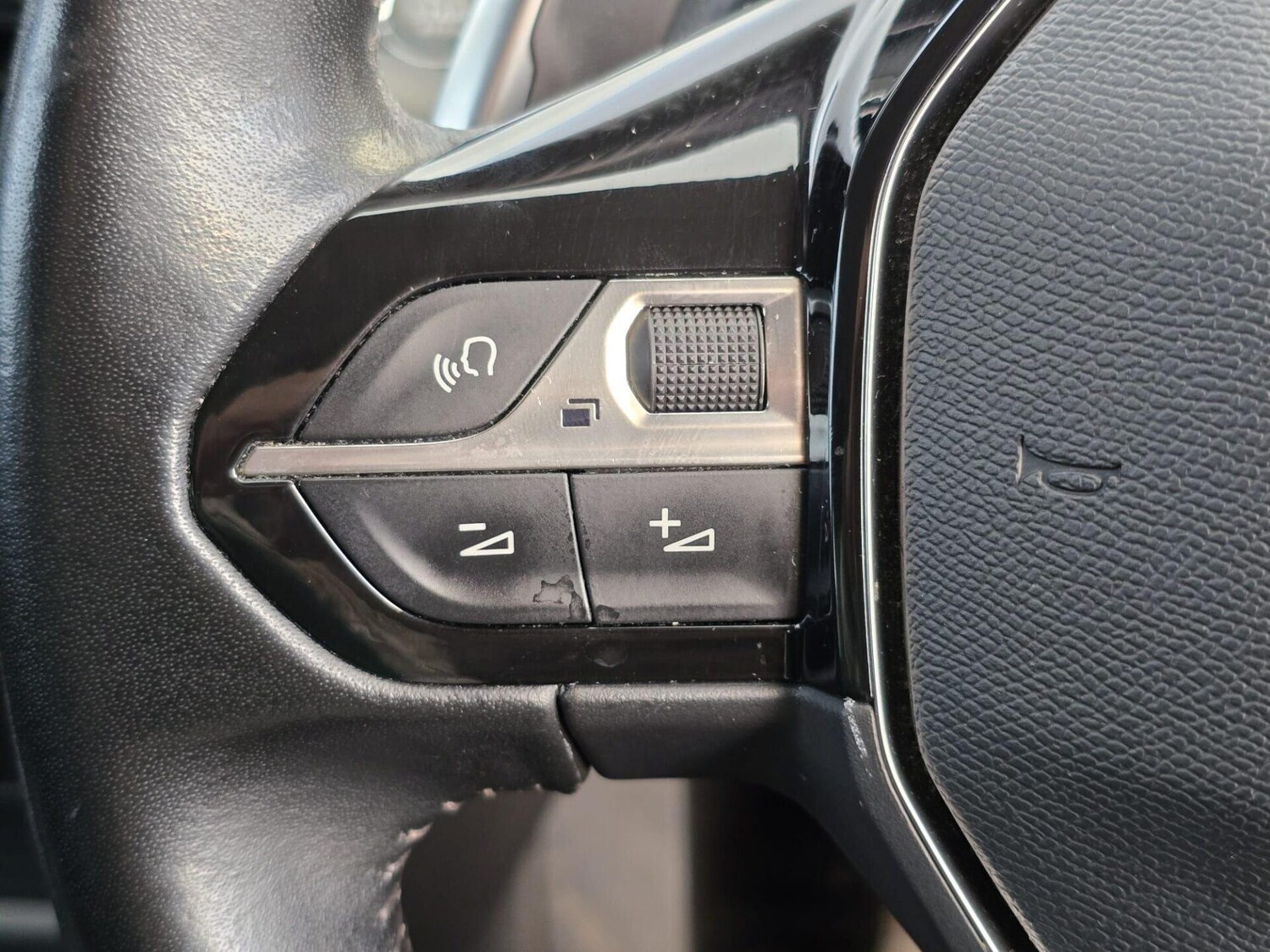 Used Peugeot 2008 2020 for sale - 78122872: Photo 55