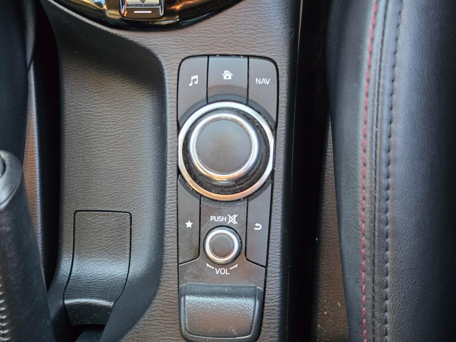 Used Mazda CX-3 2015 for sale - 76545906: Photo 33