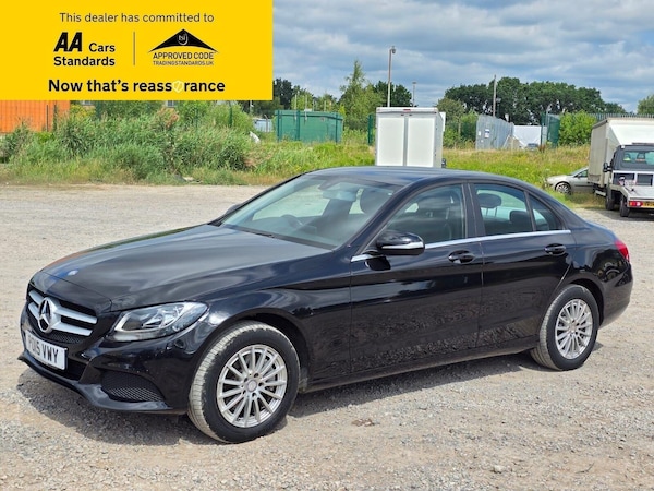 Used Mercedes-Benz C-Class 2015 for sale - 75054047: Photo 3