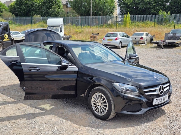 Used Mercedes-Benz C-Class 2015 for sale - 75054047: Photo 5