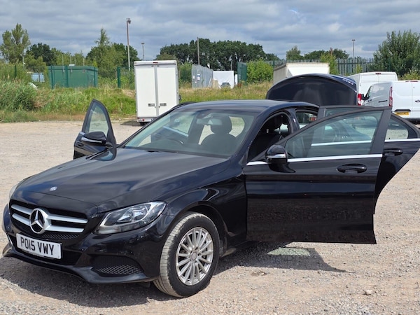Used Mercedes-Benz C-Class 2015 for sale - 75054047: Photo 8