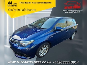 Used Toyota Auris 2017 for sale - 76685600: Photo