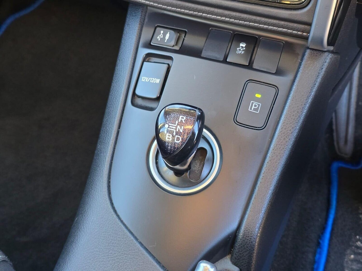 Used Toyota Auris 2017 for sale - 76685600: Photo 31