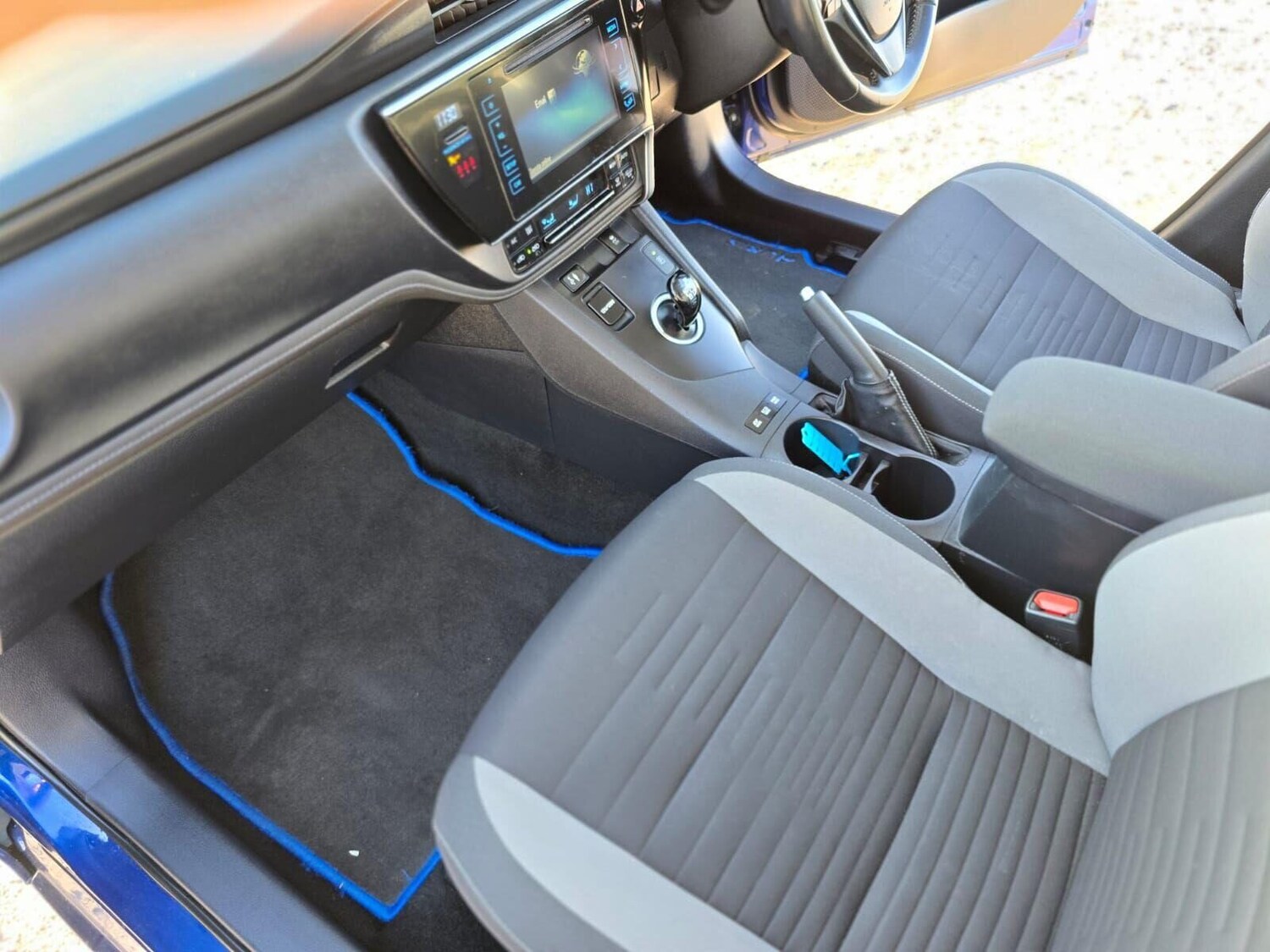 Used Toyota Auris 2017 for sale - 76685600: Photo 40