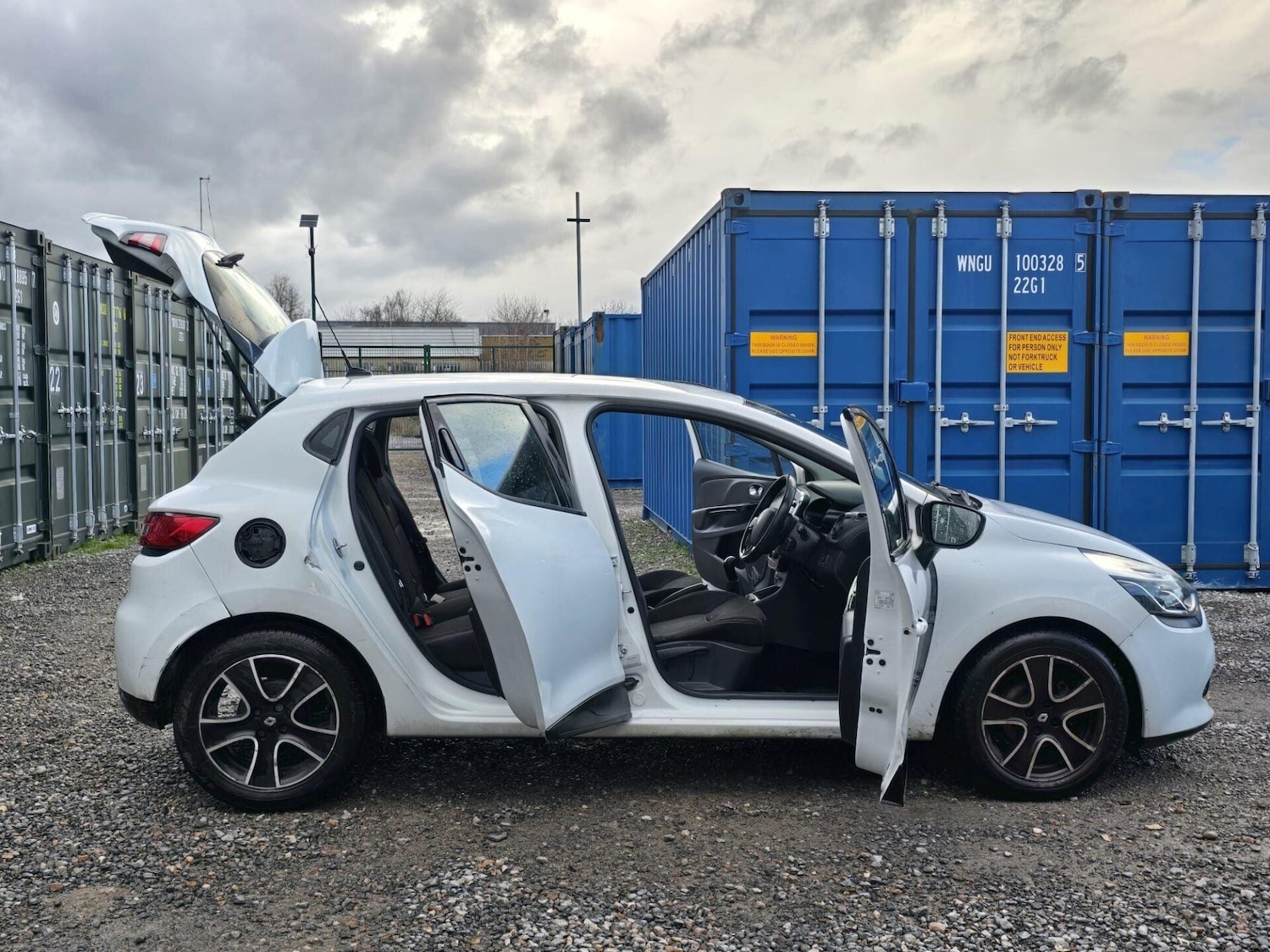 Used Renault Clio 2014 for sale - 77608019: Photo 16