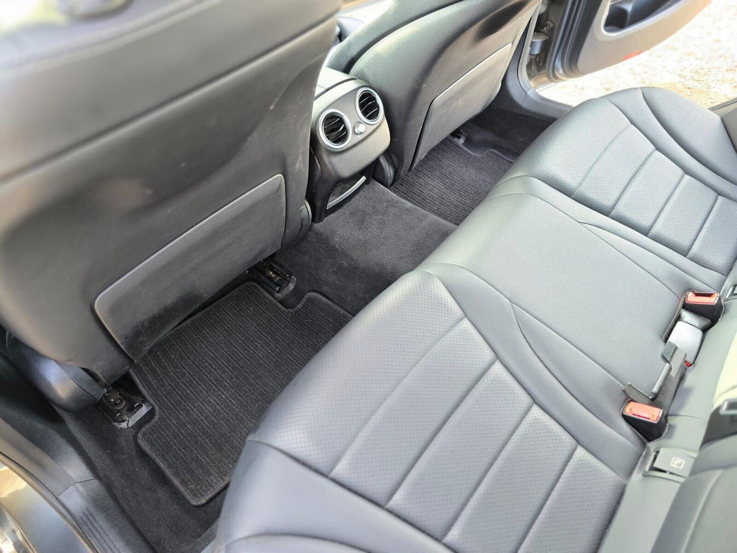 Used Mercedes-Benz C Class 2017 for sale - 76317275: Photo 23