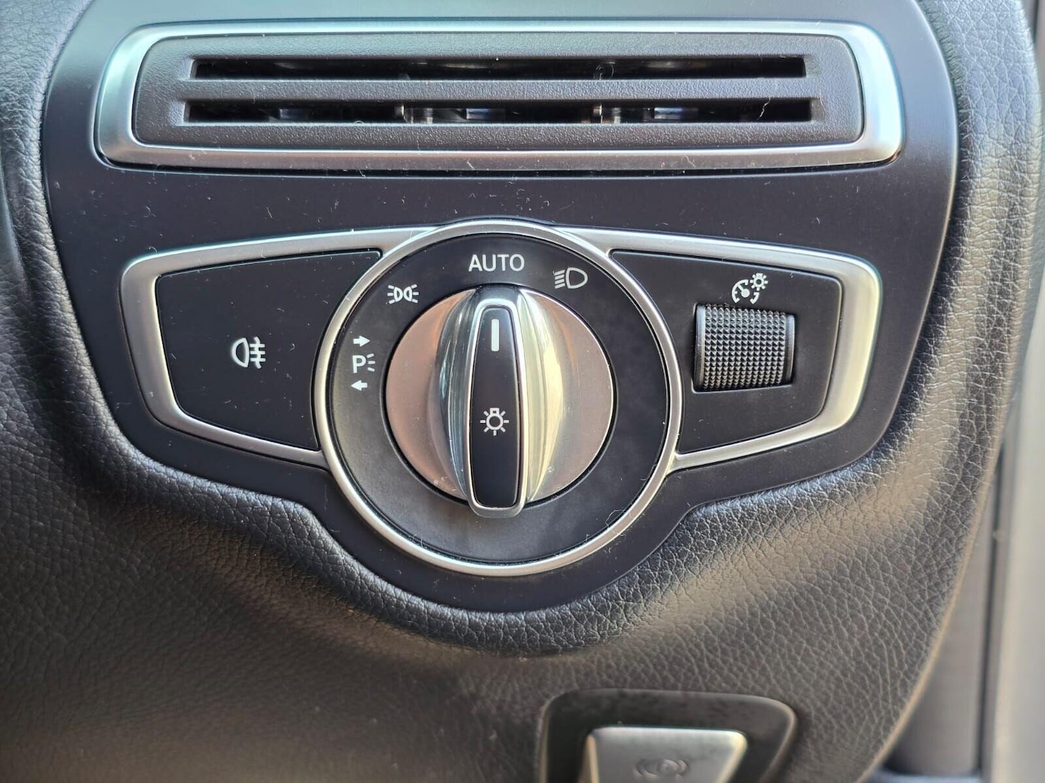 Used Mercedes-Benz C Class 2017 for sale - 76317275: Photo 26