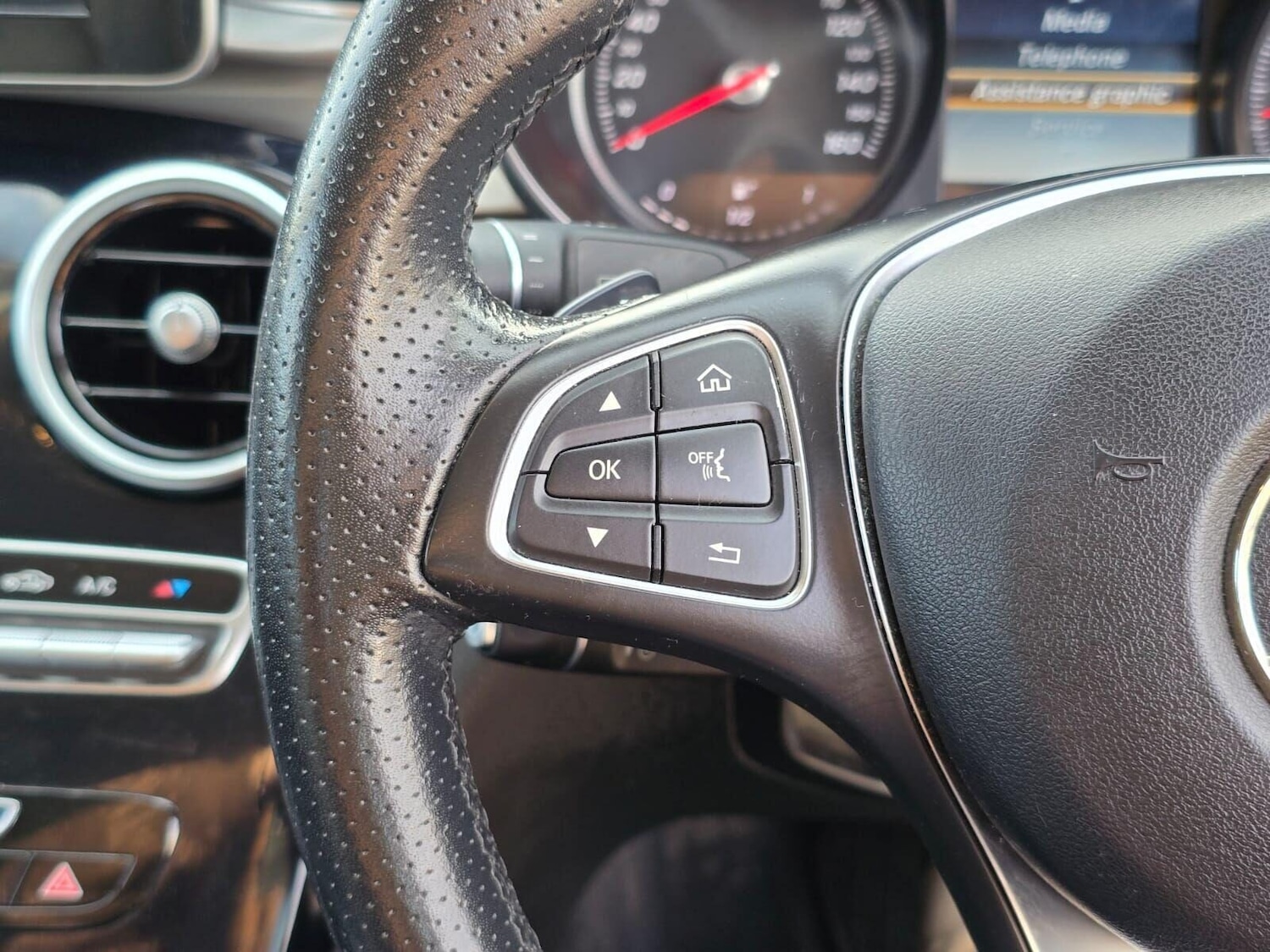 Used Mercedes-Benz C Class 2017 for sale - 76317275: Photo 29