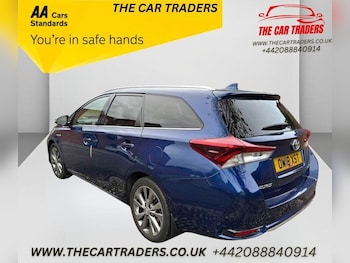 Used Toyota Auris 2018 for sale - 76453707: Photo