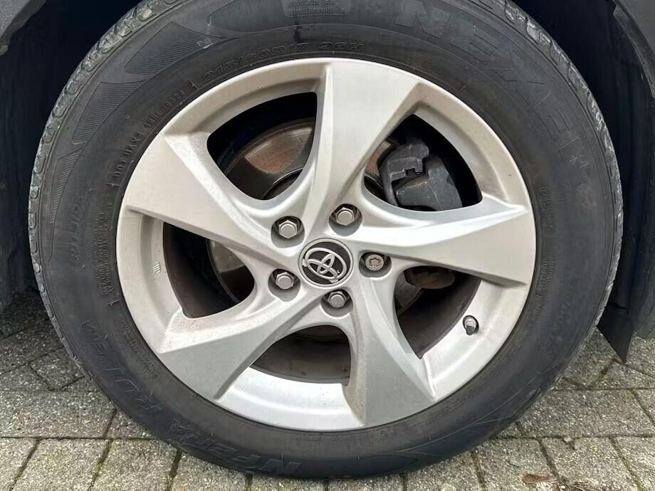 Used Toyota C-HR 2017 for sale - 77137111: Photo 9