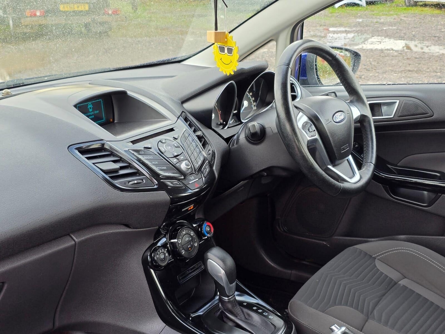 Used Ford Fiesta 2015 for sale - 76178798: Photo 19