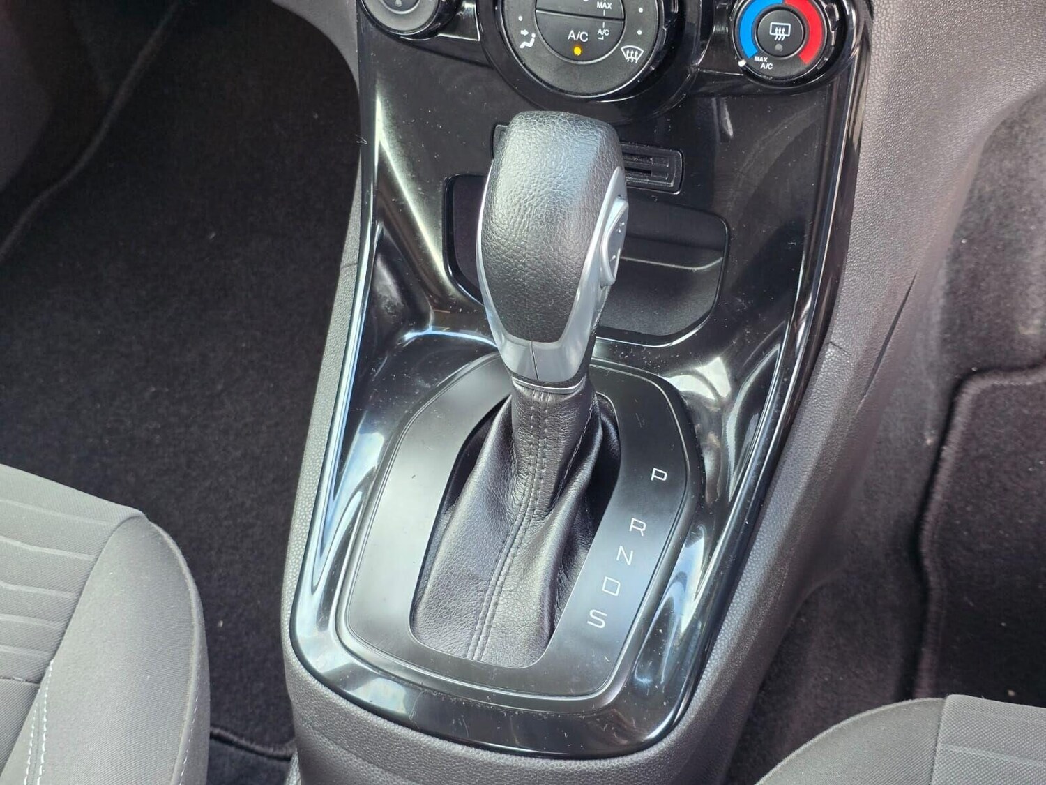 Used Ford Fiesta 2015 for sale - 76178798: Photo 20