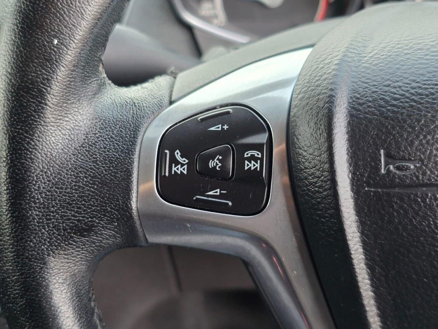 Used Ford Fiesta 2015 for sale - 76178798: Photo 25