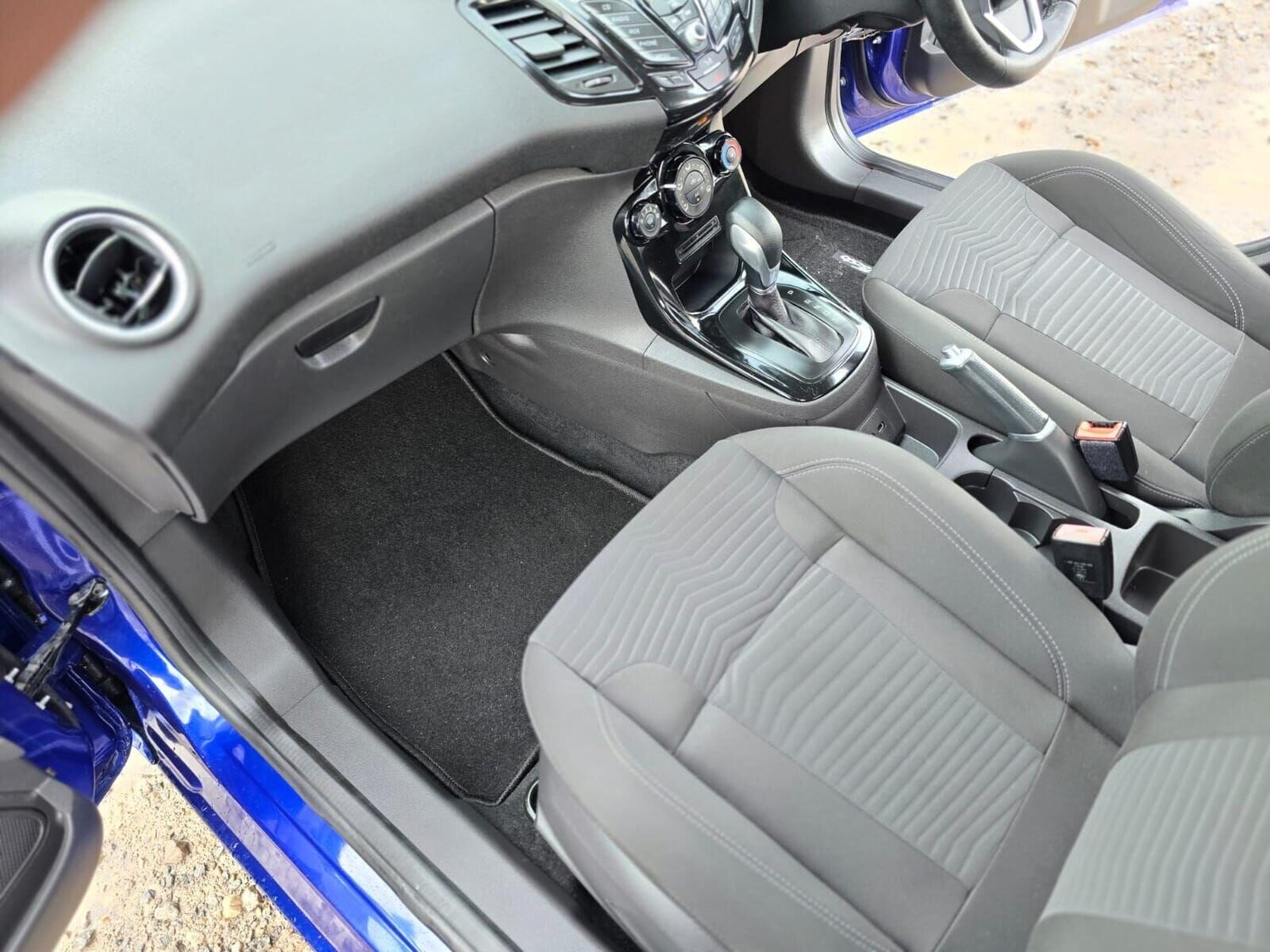 Used Ford Fiesta 2015 for sale - 76178798: Photo 34