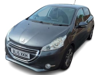Used Peugeot 208 2015 for sale - 78938835: Photo