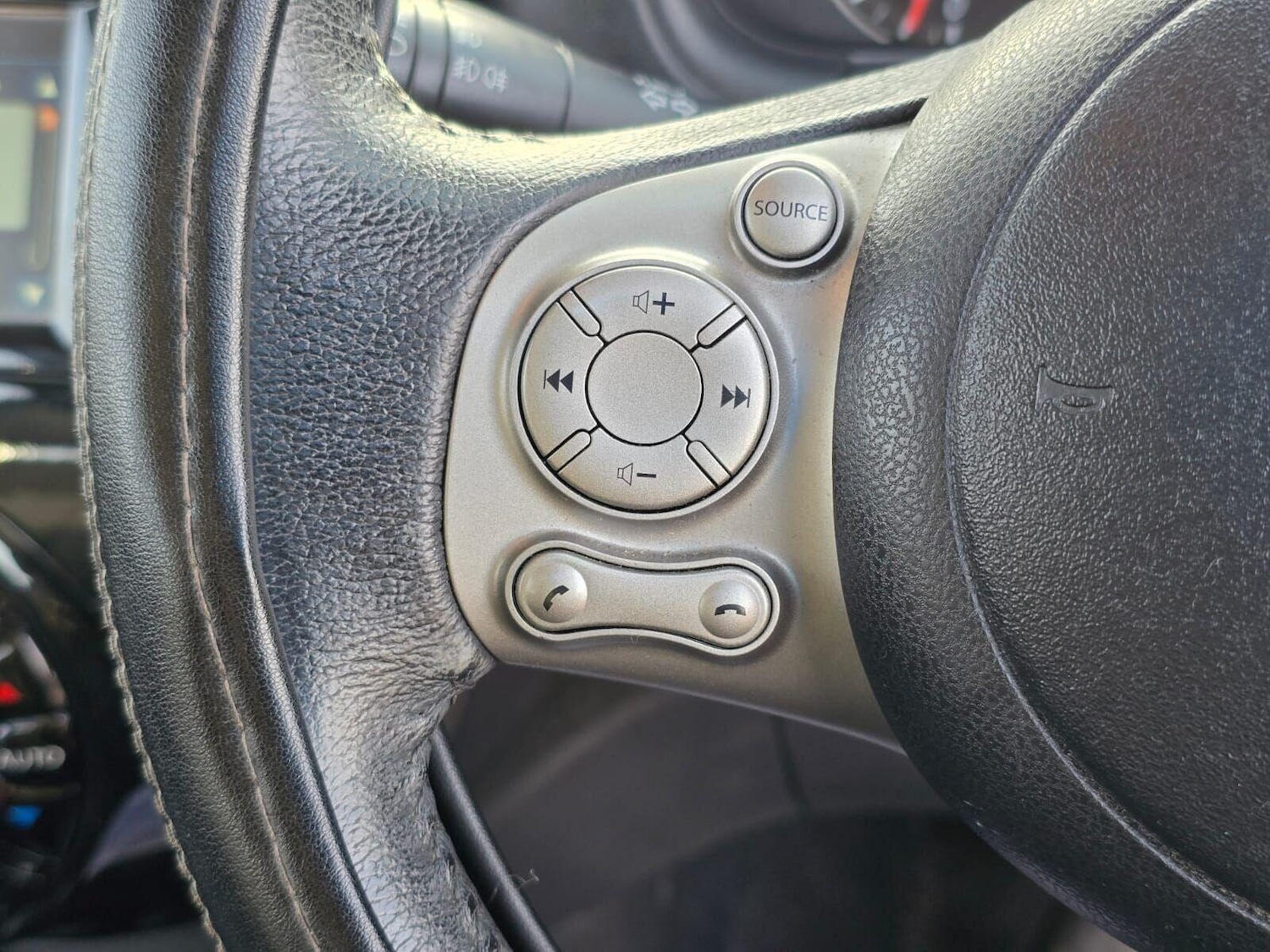 Used Nissan Micra 2015 for sale - 76909351: Photo 31