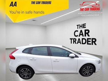 Used Volvo V40 2016 for sale - 76495496: Photo