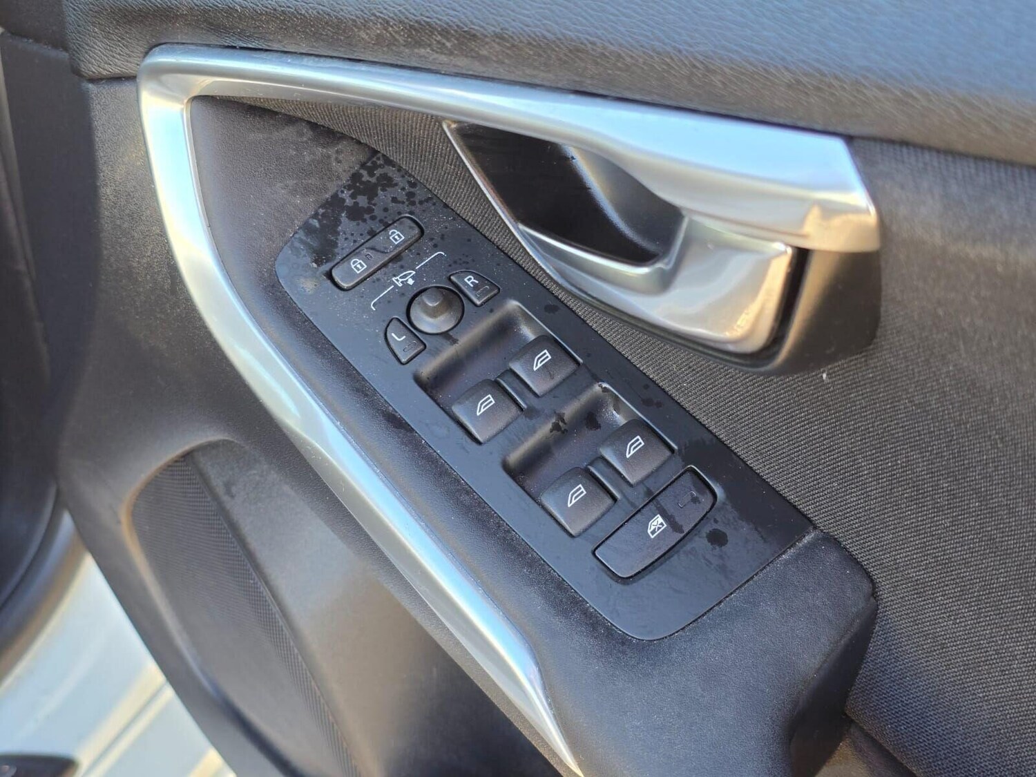 Used Volvo V40 2016 for sale - 76495496: Photo 58