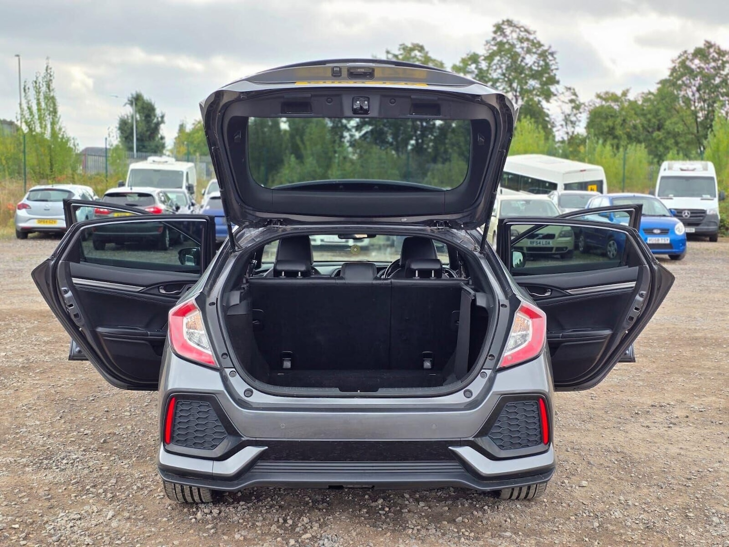 Used Honda Civic 2018 for sale - 75717523: Photo 34