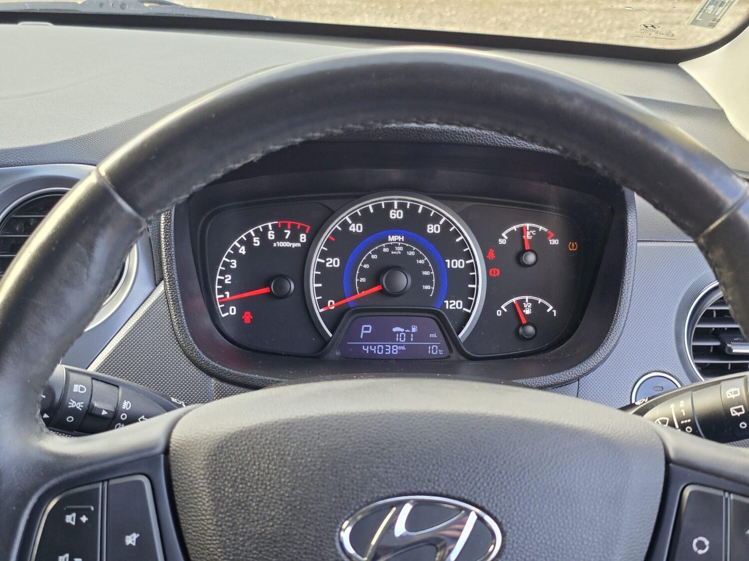 Used Hyundai i10 2019 for sale - 76909330: Photo 31