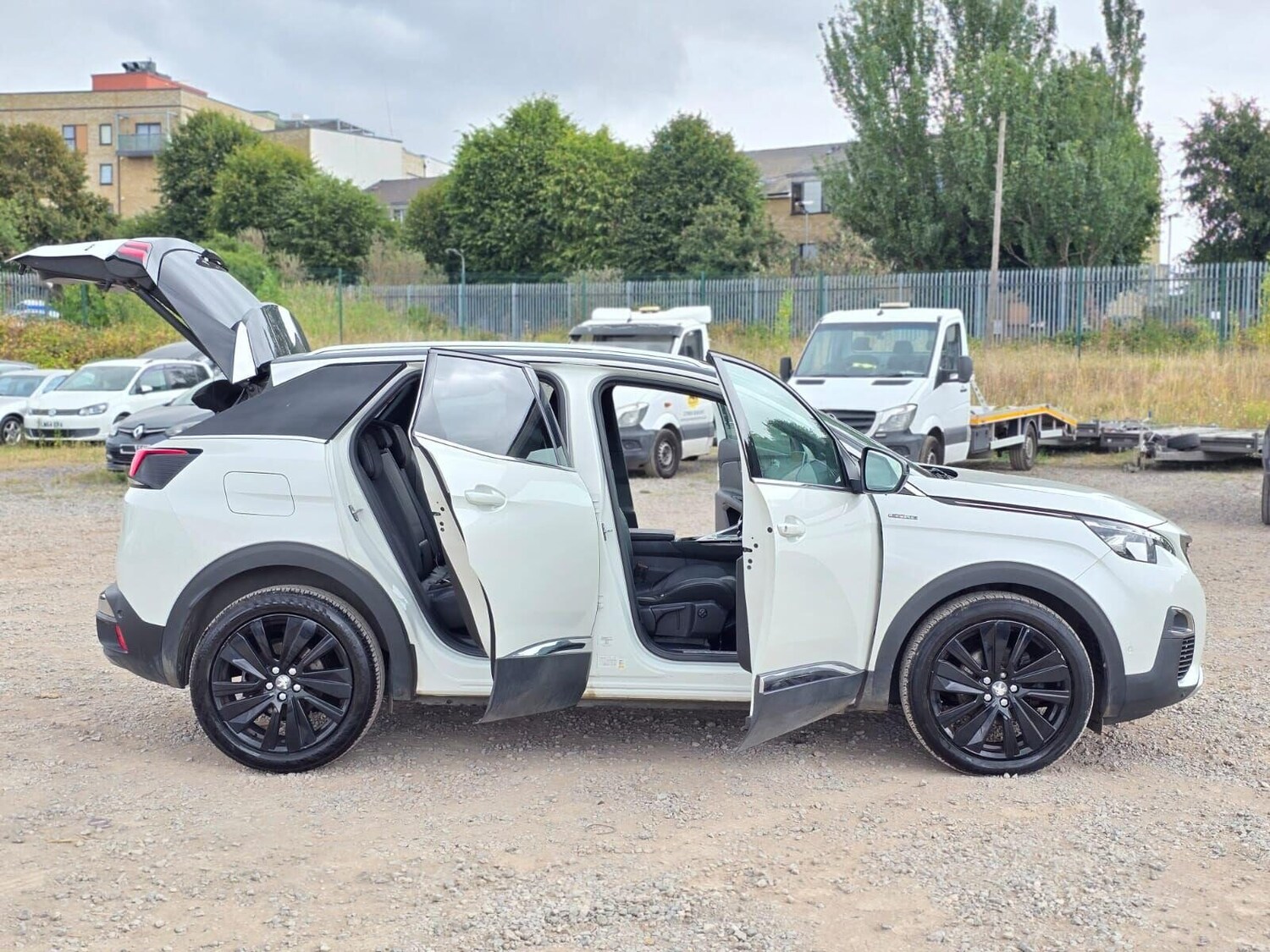 Used Peugeot 3008 2019 for sale - 77557363: Photo 14