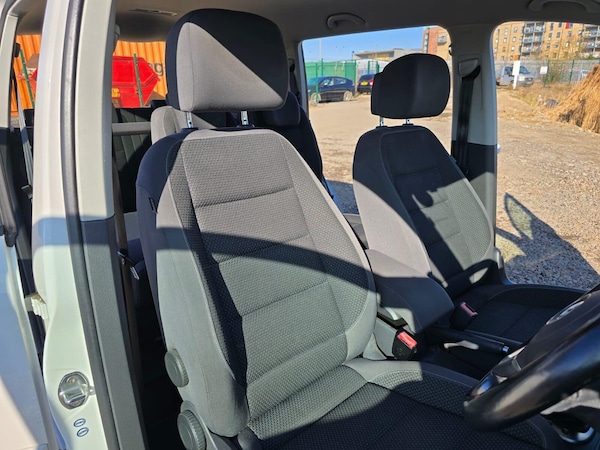 Used Volkswagen Touran 2014 for sale - 75426605: Photo 28