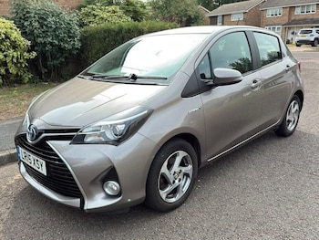 Used Toyota Yaris 2015 for sale - 75529289: Photo