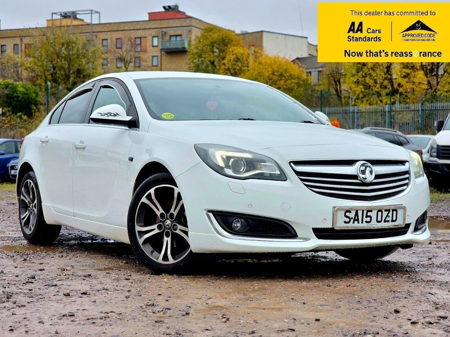 Used Vauxhall Insignia 2015 for sale - 76783157: Photo 1