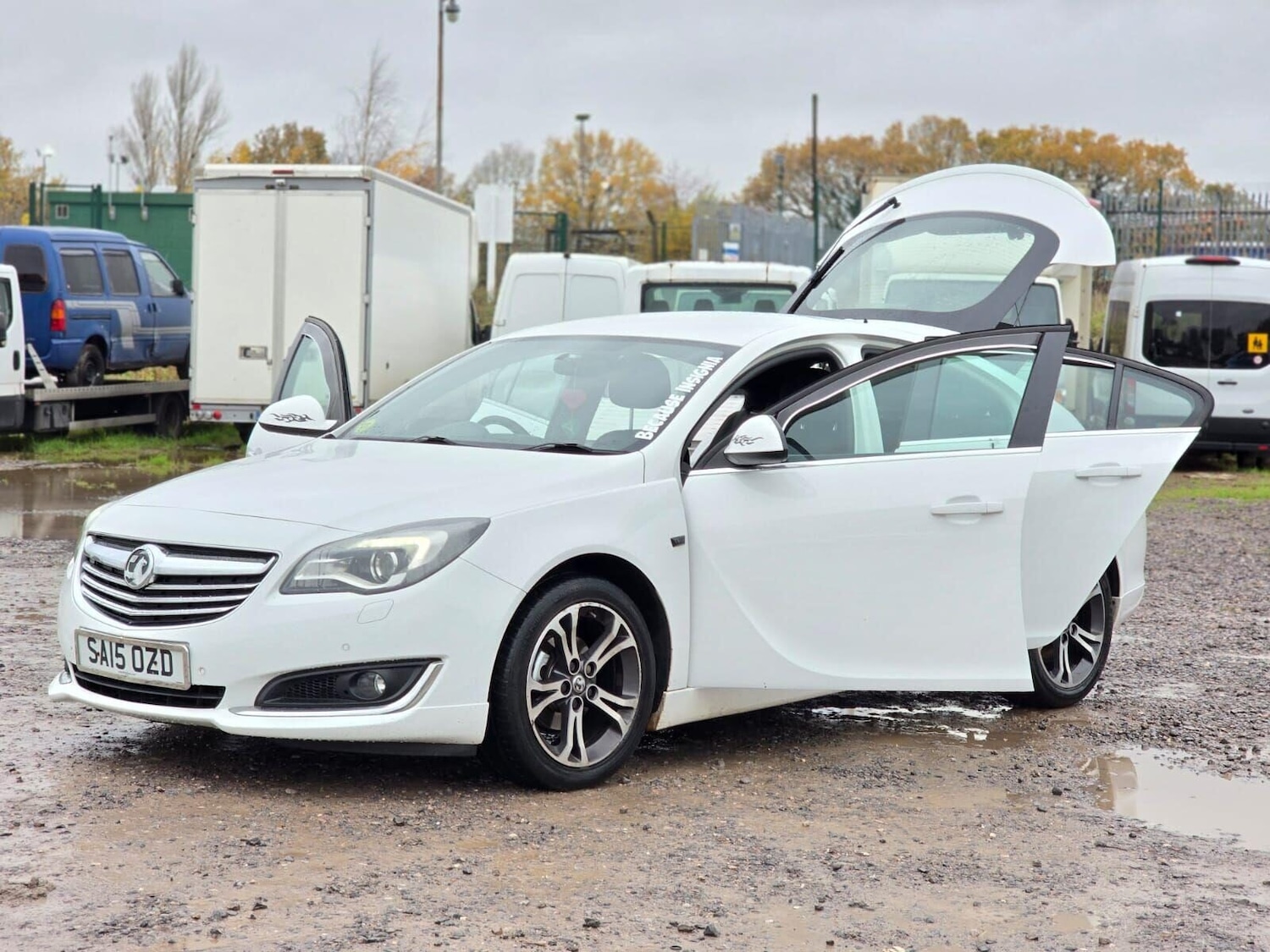 Used Vauxhall Insignia 2015 for sale - 76783157: Photo 10