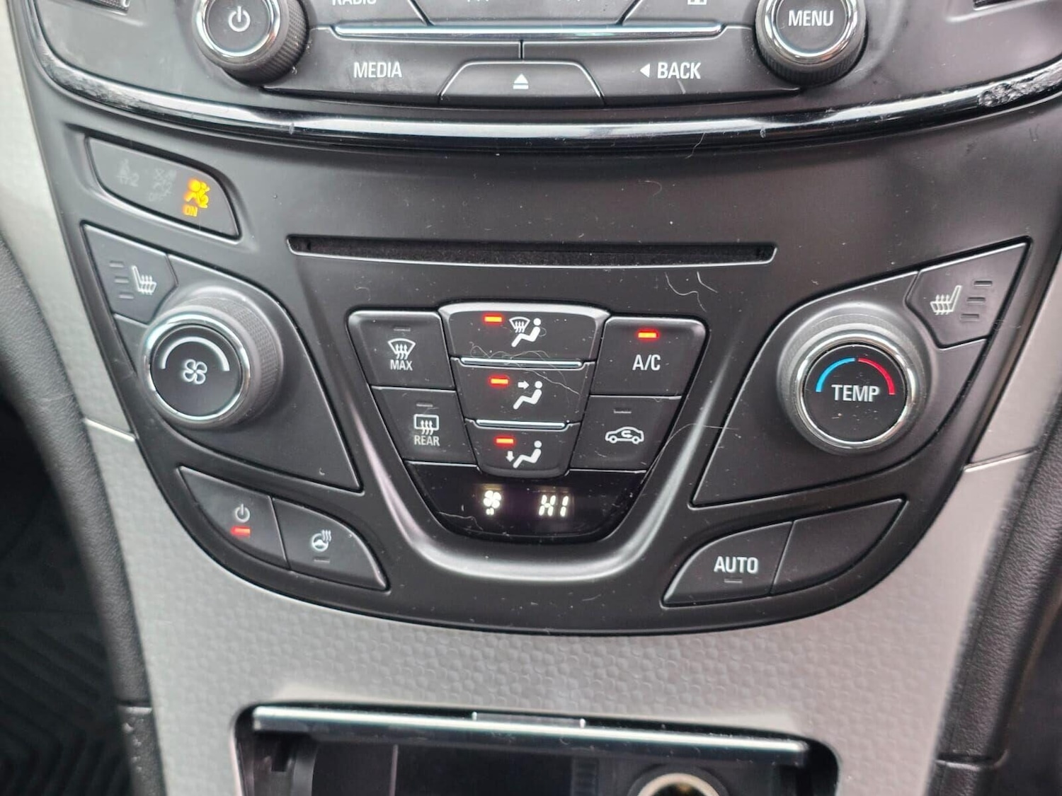 Used Vauxhall Insignia 2015 for sale - 76783157: Photo 29