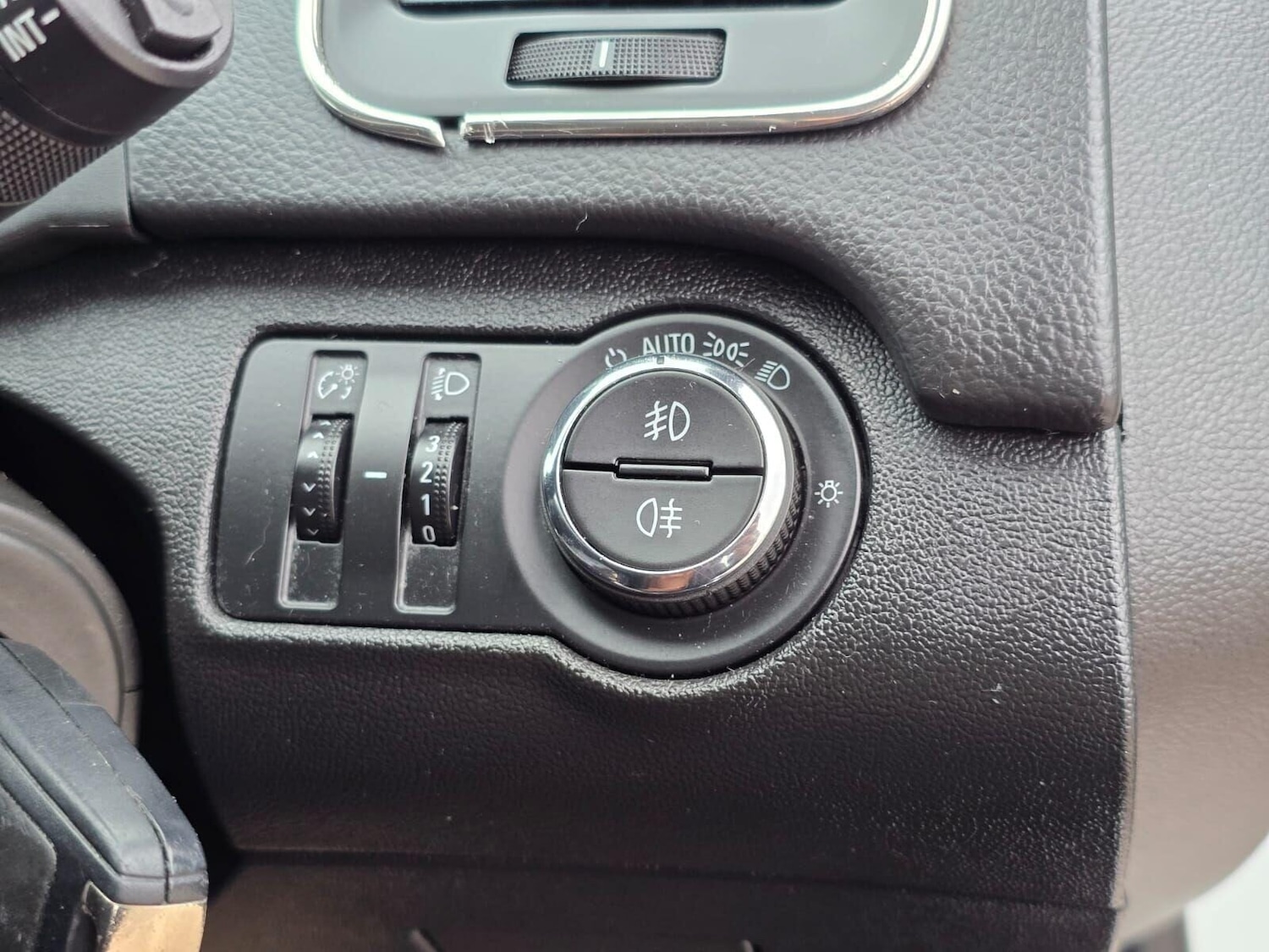 Used Vauxhall Insignia 2015 for sale - 76783157: Photo 30