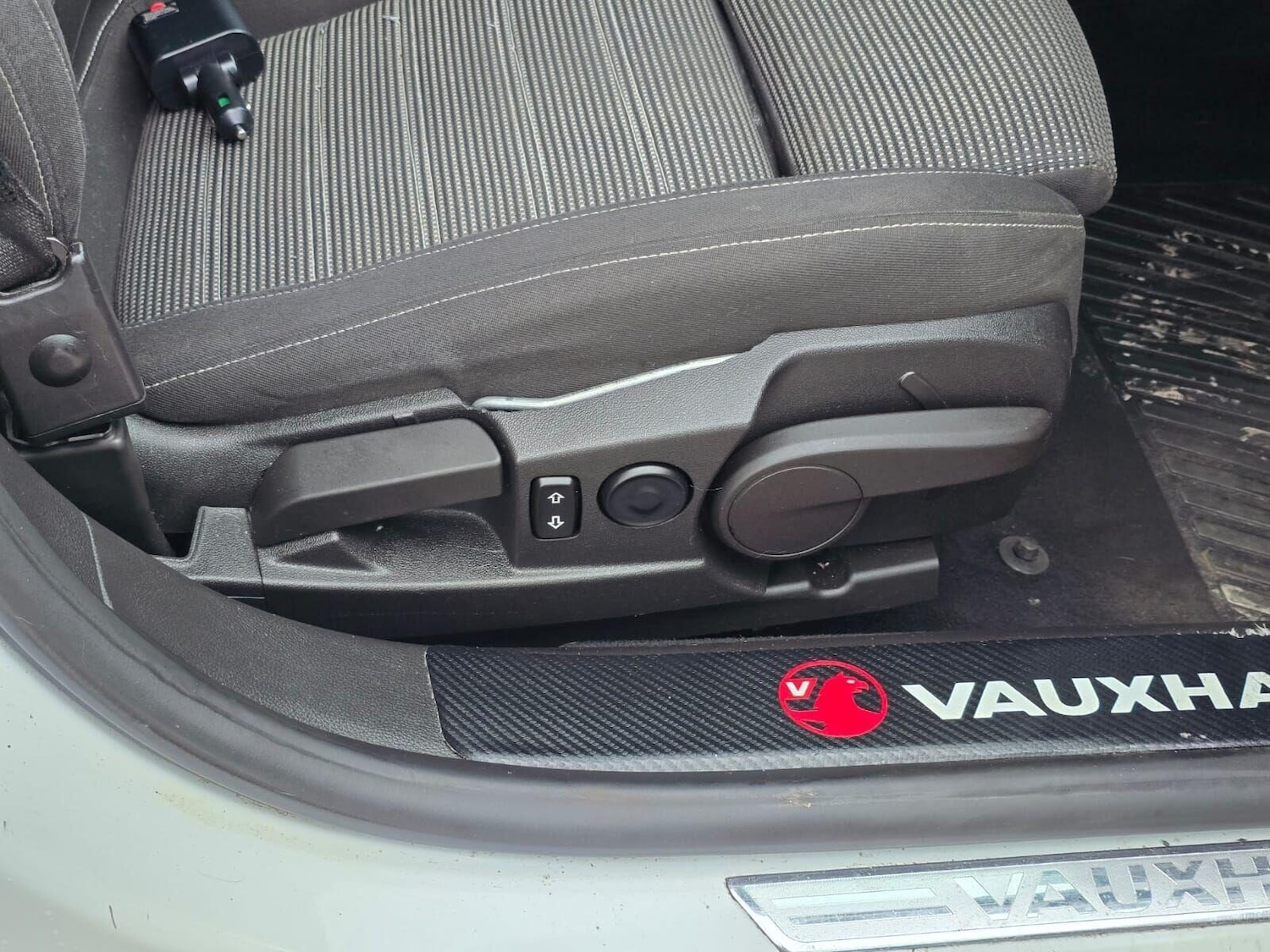 Used Vauxhall Insignia 2015 for sale - 76783157: Photo 37