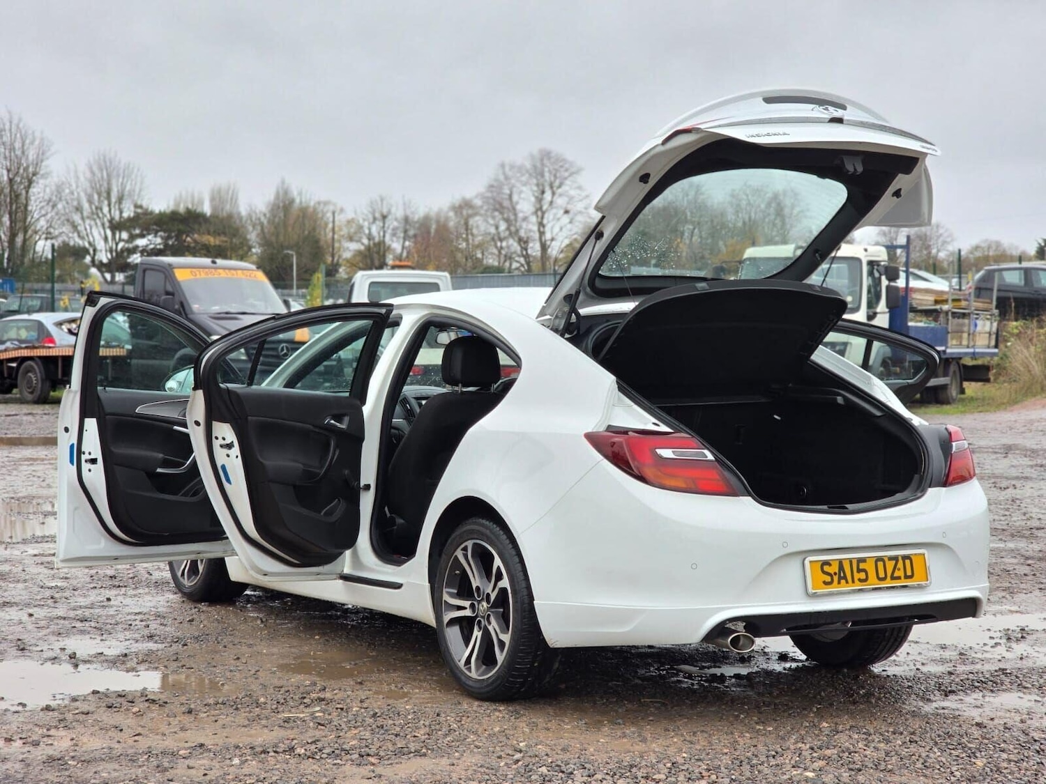 Used Vauxhall Insignia 2015 for sale - 76783157: Photo 4