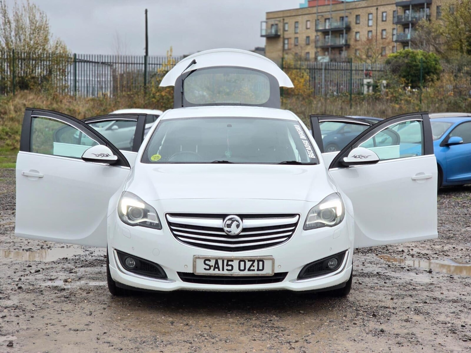 Used Vauxhall Insignia 2015 for sale - 76783157: Photo 8