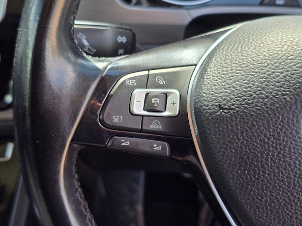 Used Volkswagen Touran 2017 for sale - 75288556: Photo 27