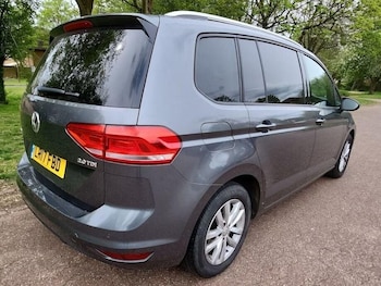 Used Volkswagen Touran 2017 for sale - 75288556: Photo