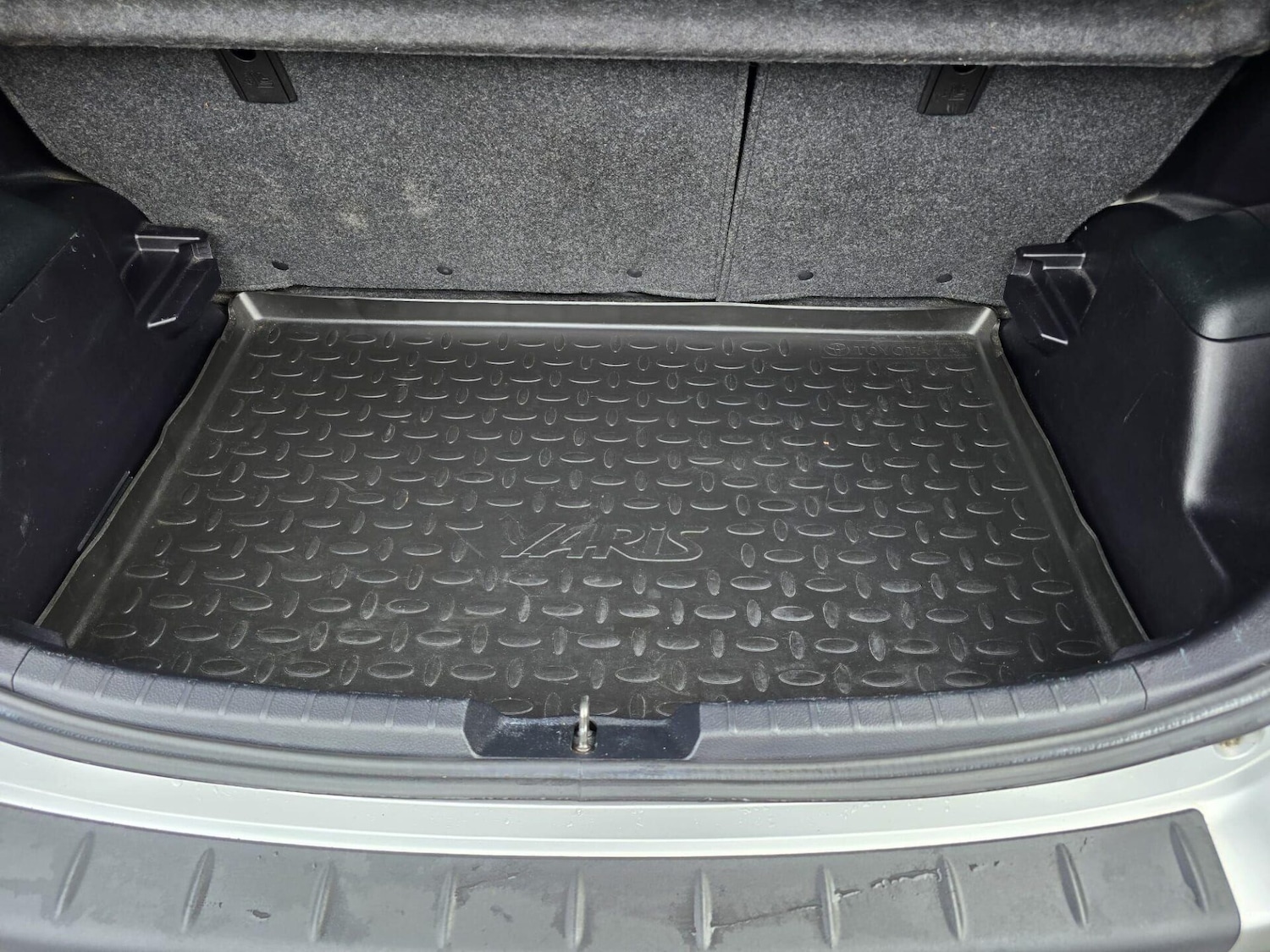 Used Toyota Yaris 2013 for sale - 77022978: Photo 36