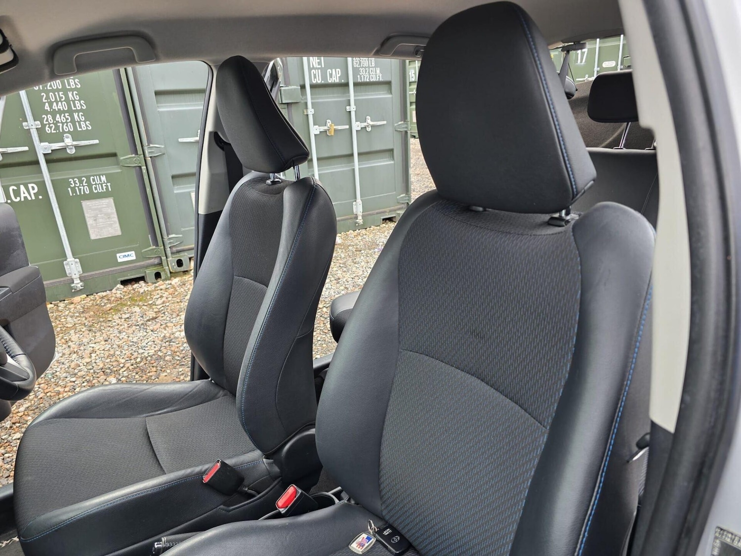 Used Toyota Yaris 2013 for sale - 77022978: Photo 39