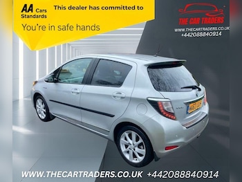 Used Toyota Yaris 2013 for sale - 77022978: Photo