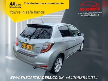 Used Toyota Yaris 2013 for sale - 77022978: Photo