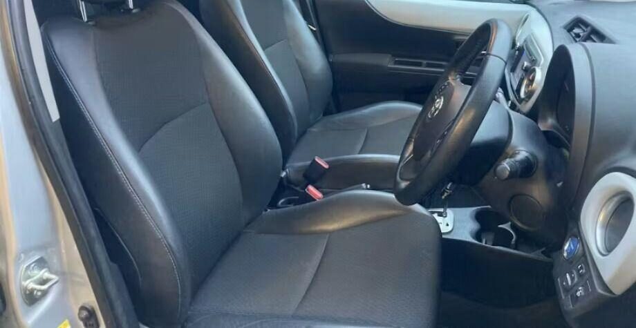 Used Toyota Yaris 2013 for sale - 77022978: Photo 6