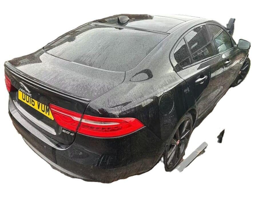 Used Jaguar XE 2016 for sale - 77905681: Photo 4