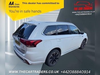 Used Mitsubishi Outlander 2016 for sale - 76119910: Photo 4
