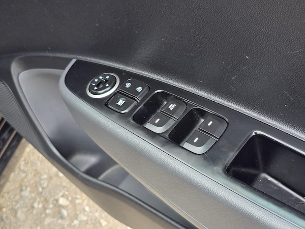 Used Hyundai i10 2018 for sale - 75131839: Photo 19