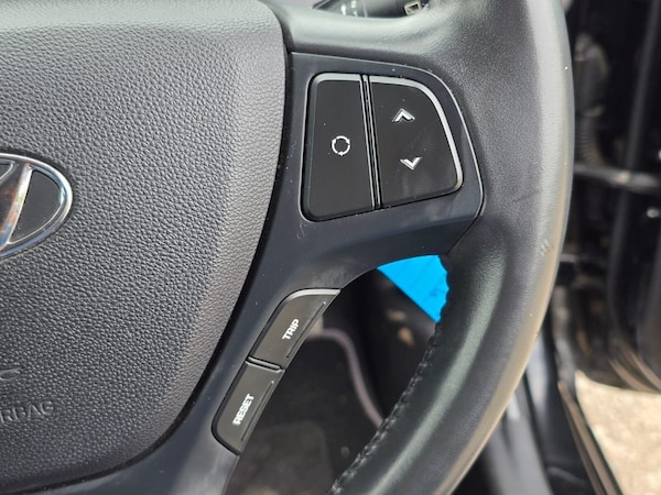 Used Hyundai i10 2018 for sale - 75131839: Photo 21