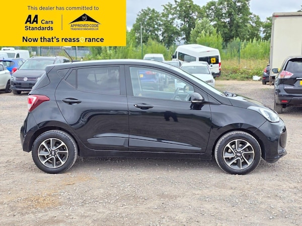 Used Hyundai i10 2018 for sale - 75131839: Photo 9