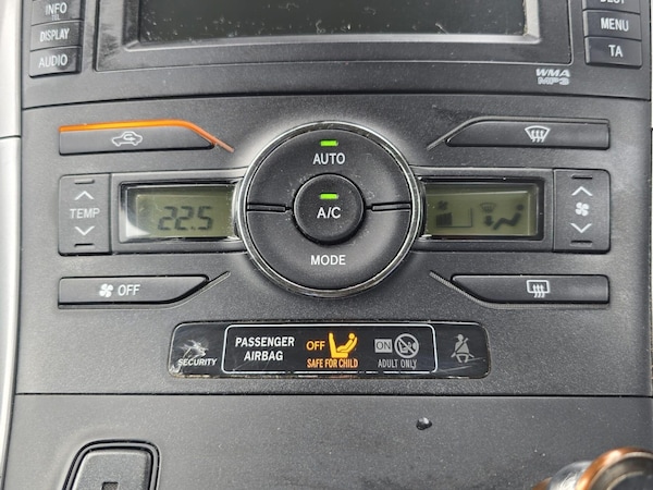 Used Toyota Auris 2010 for sale - 75425716: Photo 21